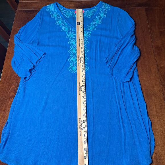 Lilly Pulitzer for Target periwinkle Tunic with turquoise embroidery. Size 1X. - Picture 2 of 6